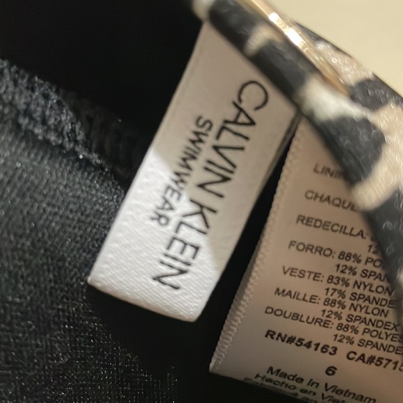 Calvin Klein animal print 1- piece bathing suit - Picture 6 of 6